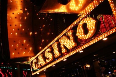 VIP tier progression and weekly cashback calendar on ninja jago